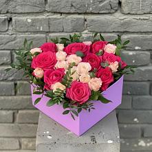 Цветочная композиция из Розы в коробке в Касторное