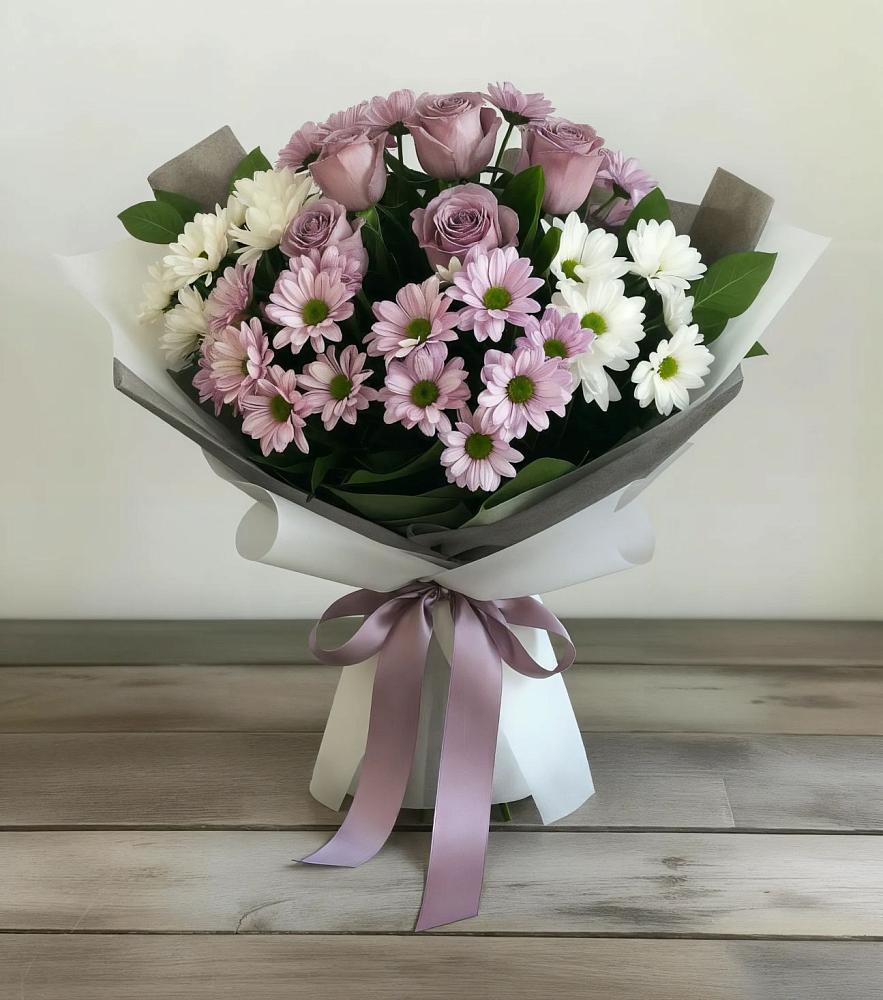 Букет цветов из: Хризантемы и Розы в Касторное