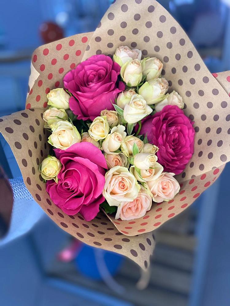 Букет цветов из: Розы в Касторное