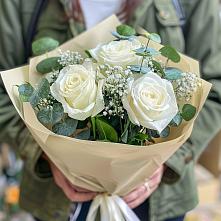 Букет цветов из:  Розы в Касторное