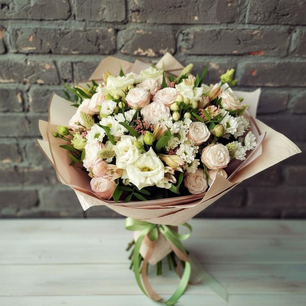 Букет цветов из: Альстромерии, Розы и Хризантемы в Касторное