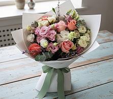 Букет цветов из:  Розы, Лизиантусы и Гвоздики в Касторное