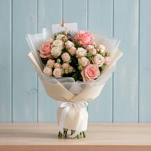 Букет цветов из:  Розы в Касторное