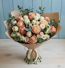 Букет цветов из:  Альстромерии и Розы в Касторное