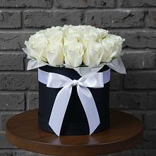 Цветочная композиция из Розы в шляпной коробке #REPLACE_PRED# Касторное